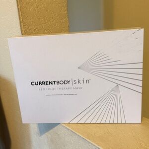 CurrentBody Skin LED Light Therapy Mask - White NEW